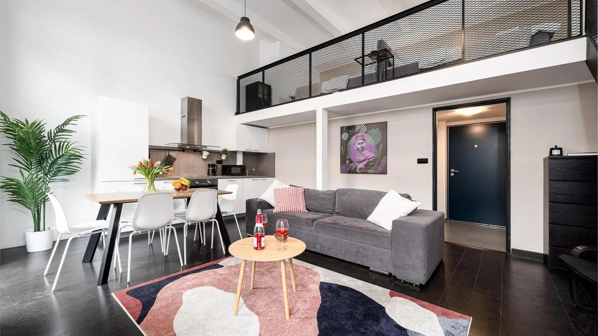 Cozy Apartment Near Krizikova Metro Praga