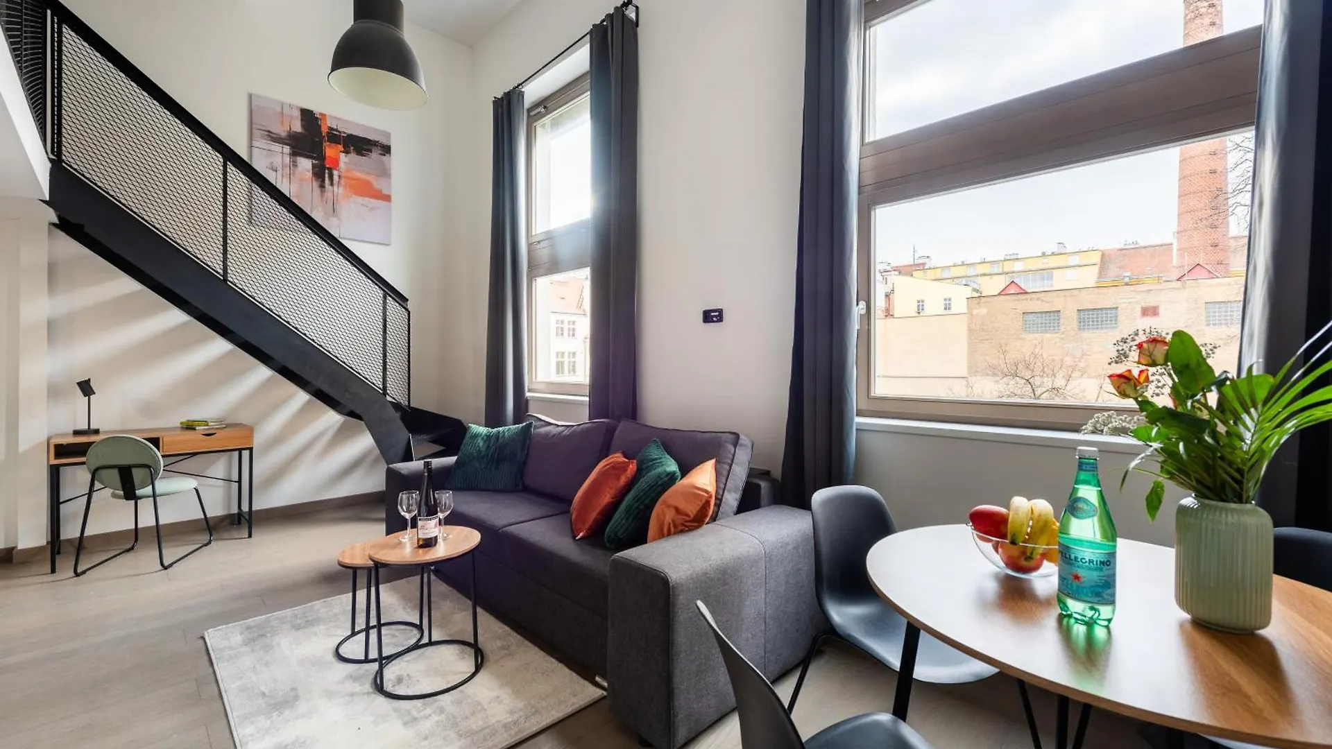 Cozy Apartment Near Krizikova Metro 프라하